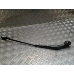 Bras essuie glace avant...