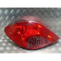 Feu arriere principal...