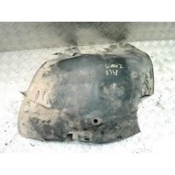 Pare boue avant droit...