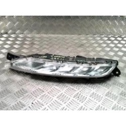 Feu diurne avant gauche...