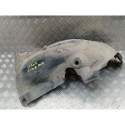 Pare boue avant droit...