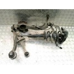Moyeu avant gauche AUDI A4...