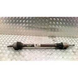 Cardan droit (transmission)...