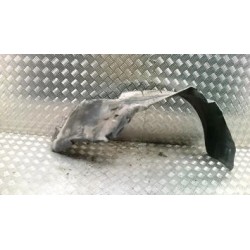 Pare boue avant droit...