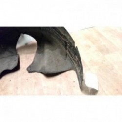 Pare boue arriere gauche...