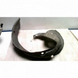 Pare boue avant droit...