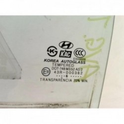 Vitre avant gauche HYUNDAI...