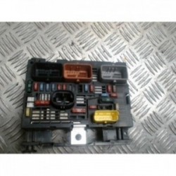Porte fusible PEUGEOT 308 1...