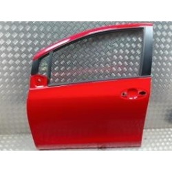 Porte avant gauche TOYOTA...