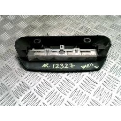 Feu arriere stop central...