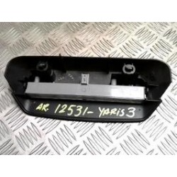 Feu arriere stop central...