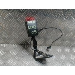 Attache ceinture arriere...