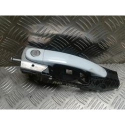 Poignee porte avant gauche...