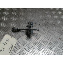 Tirant de porte avant droit...