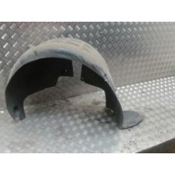 Pare boue arriere gauche...