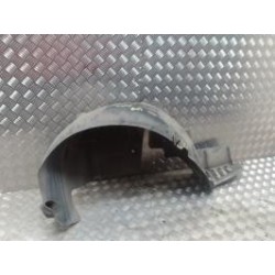 Pare boue arriere gauche...