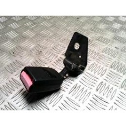 Attache ceinture arriere...