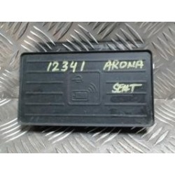 Chargeur intégré SEAT ARONA...