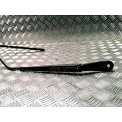 Bras essuie glace avant...