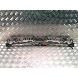 Support de pare chocs...