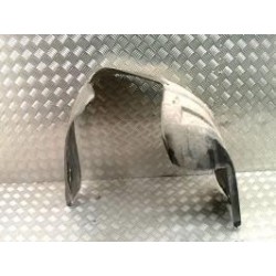 Pare boue avant gauche...