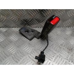 Attache ceinture arriere...