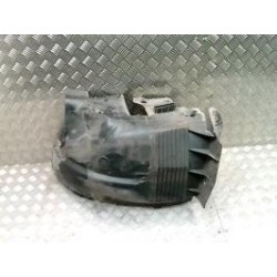 Pare boue avant droit...