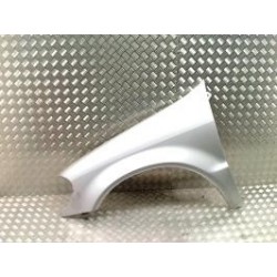 Aile avant gauche MERCEDES...