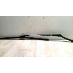 Bras essuie glace avant...