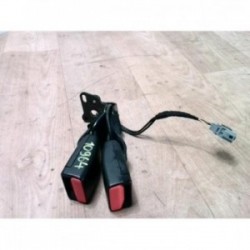 Attache ceinture arriere...