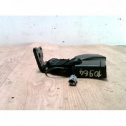 Attache ceinture arriere...