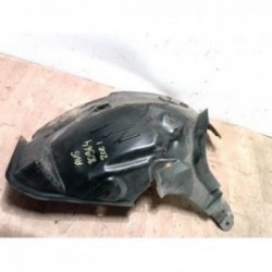 Pare boue avant gauche...