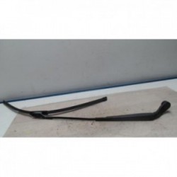 Bras essuie glace avant...