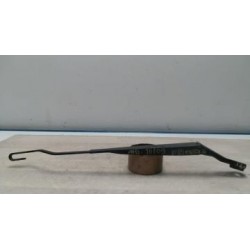 Bras essuie glace avant...