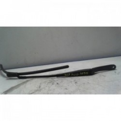 Bras essuie glace avant...