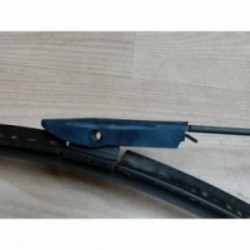 Bras essuie glace avant...