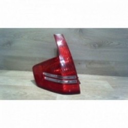 Feu arriere principal...