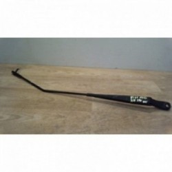 Bras essuie glace avant...