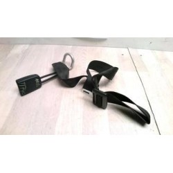 Attache ceinture arriere...