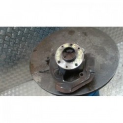 Fusee avant gauche RENAULT...