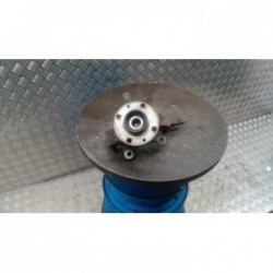 Fusee avant droit NISSAN...