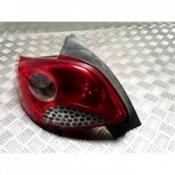 Feu arriere principal...