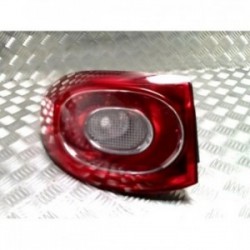 Feu arriere principal...