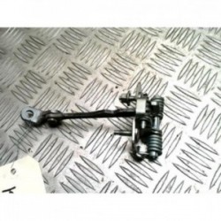 Tirant de porte avant droit...