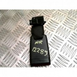 Attache ceinture arriere...