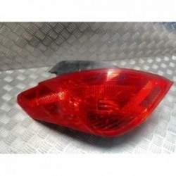 Feu arriere principal...