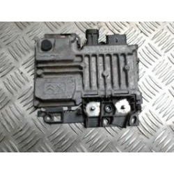 Calculateur moteur PEUGEOT...