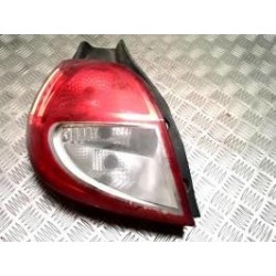 Feu arriere principal...