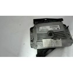 Calculateur moteur RENAULT...
