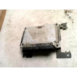 Calculateur moteur SKODA...